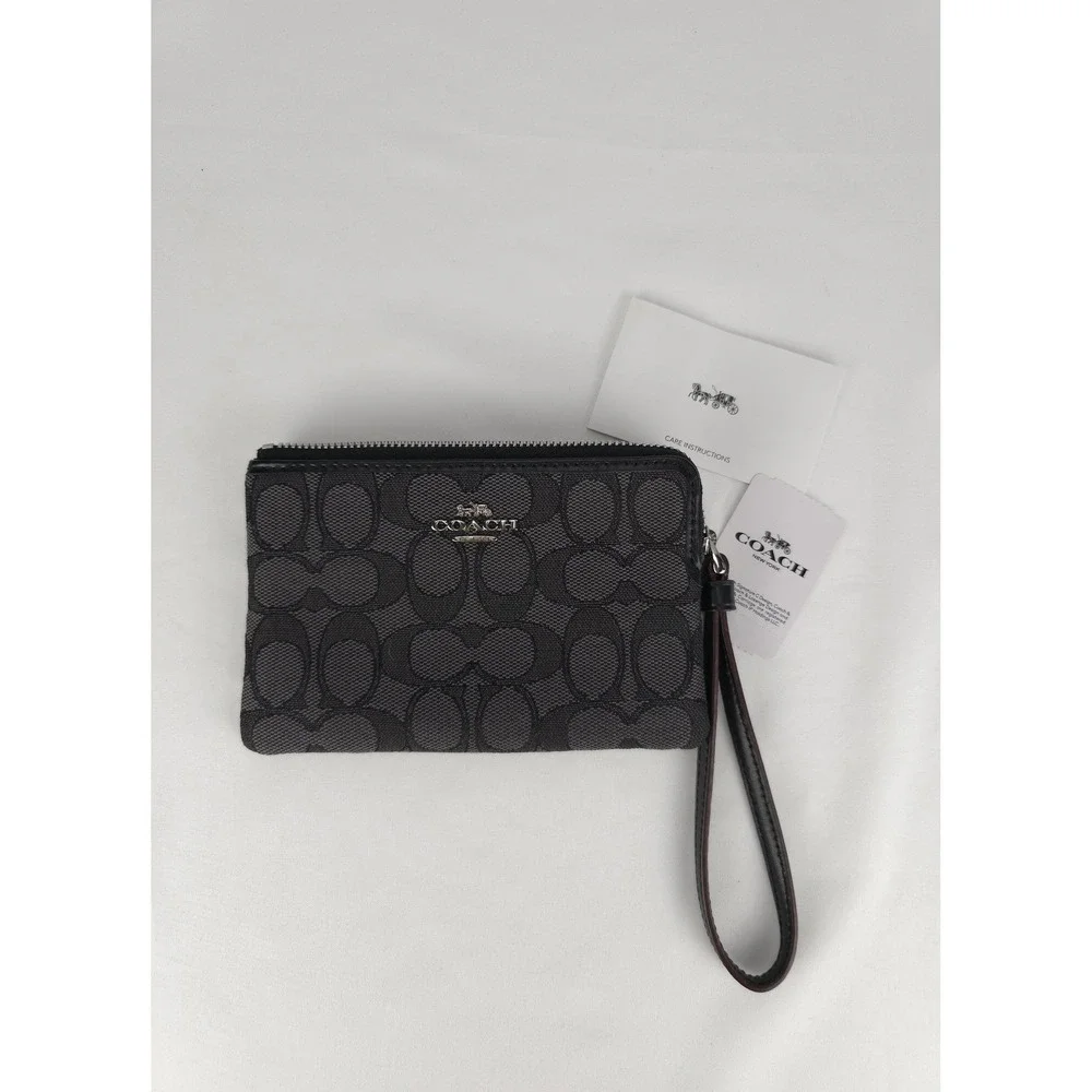 Coach Corner Zip Wristlet‎ Signature Canvas Black/Smoke